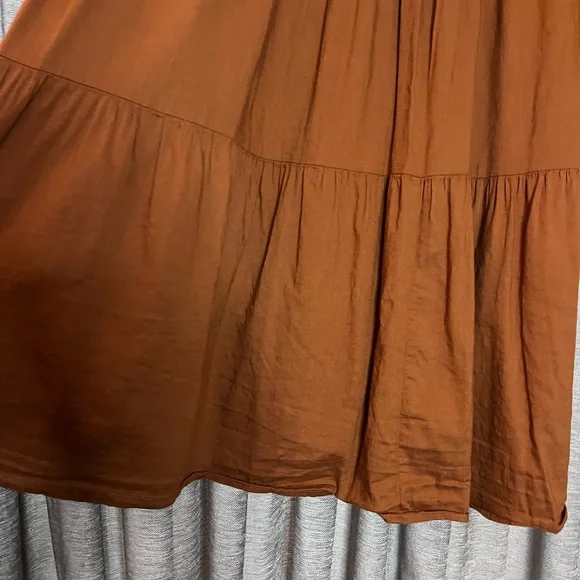 Old Navy Tiered Button Front A-Line Brown Midi Skirt in Size Large - Picture 10 of 13